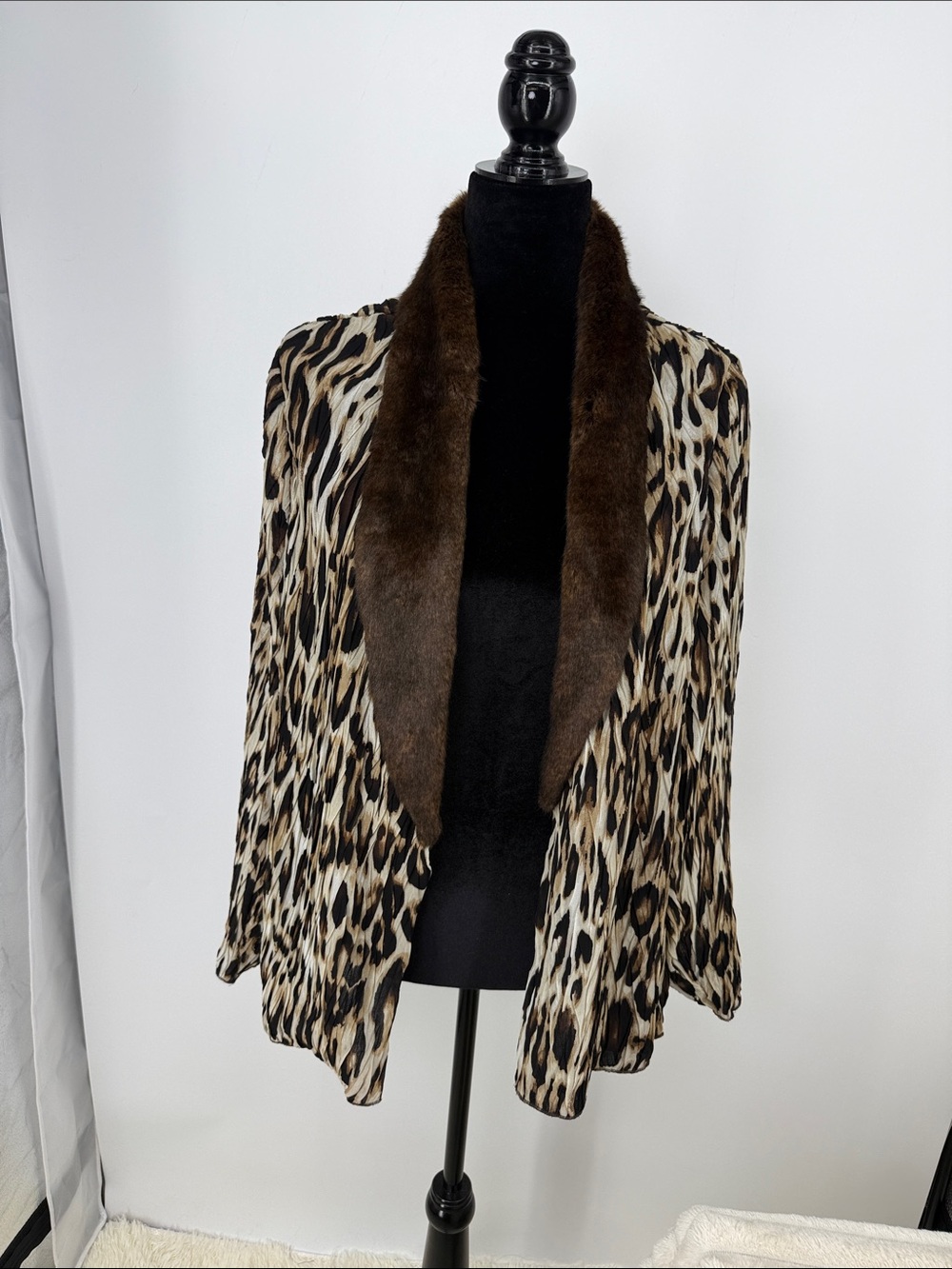 Chico's Mobwife Y2K style  Leopard Print Faux Fur Collar jacket - Brown size L